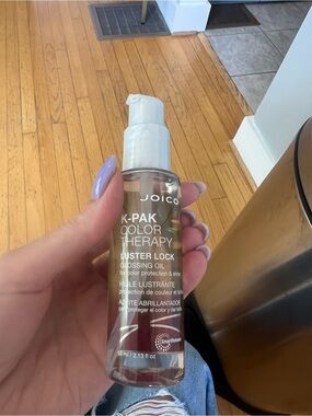 Joico Clear Glossing Oil with White Pump
